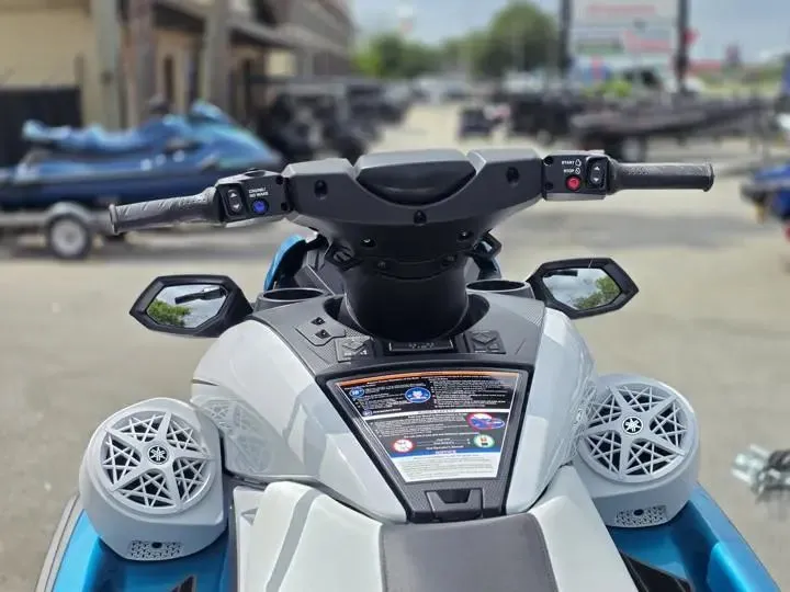 Slide: The Image of Yamaha FX Cruiser HO 2026 - 15