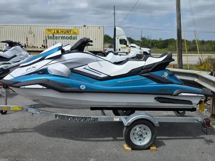 Slide: The Image of Yamaha FX Cruiser HO 2026 - 3