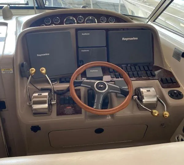 Slide: The Image of Sea Ray 340 Amberjack 2001 - 2