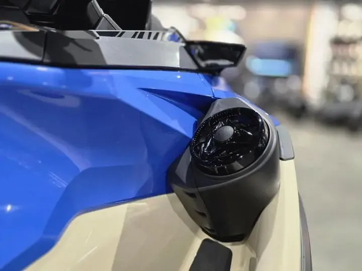 Slide: The Image of Sea-Doo Wake Pro 230 2026 - 10