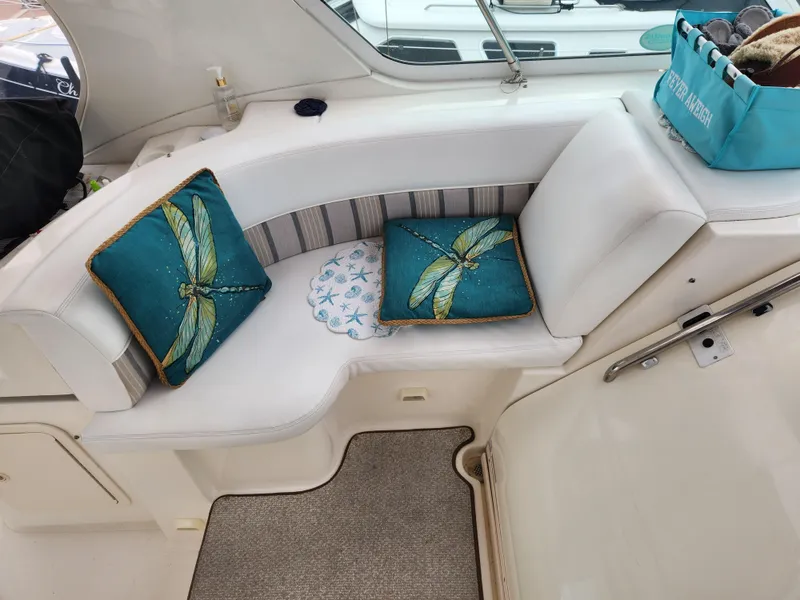 Slide: The Image of Cruisers 4450 Express Motor Yacht 2003 - 10