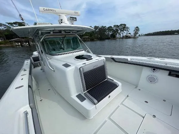 Slide: The Image of Yellowfin 42 2012 - 6