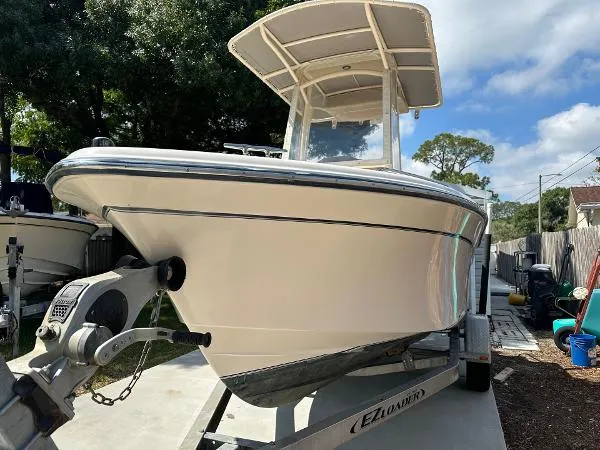 Slide: The Image of Grady-White 180 Sportsman CC 2012 - 1