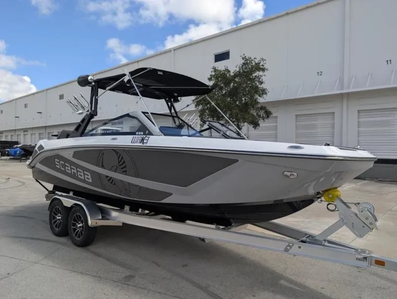 Slide: The Image of Scarab SB235 LX WAKE 2026 - 0