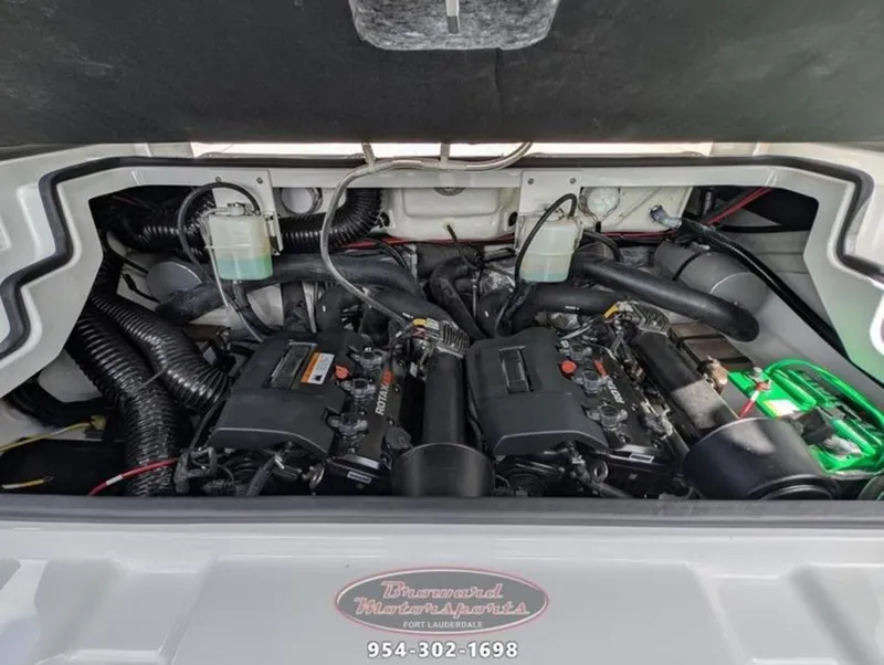 Slide: The Image of Scarab SB235 LX WAKE 2026 - 11