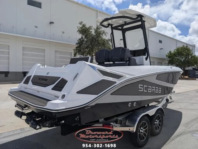 Slide: The Image of Scarab 235 LX 2026 - 5