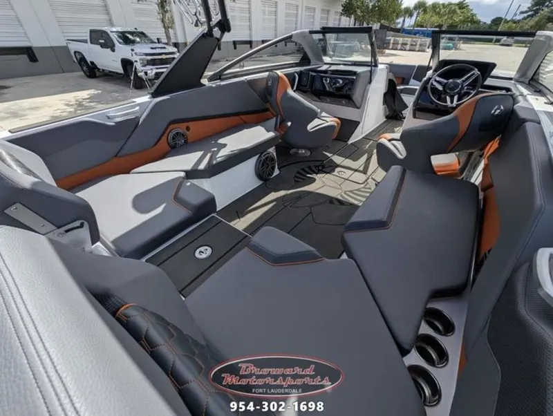 Slide: The Image of Scarab 235 LX Wake 2026 - 26