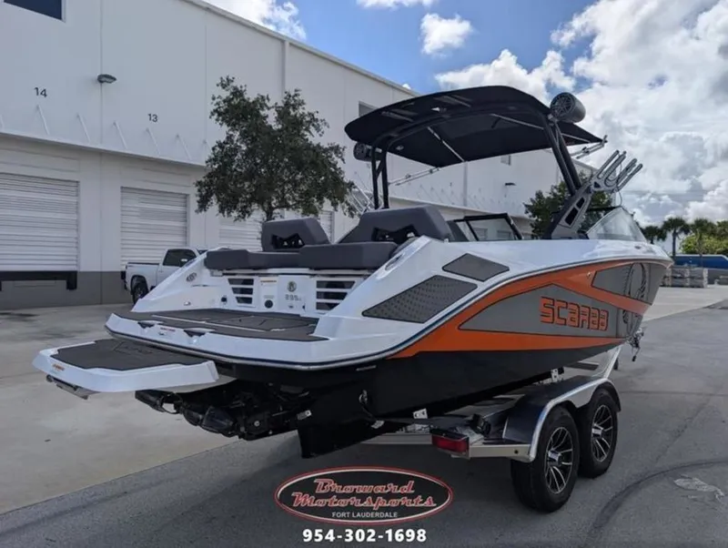 Slide: The Image of Scarab 235 LX Wake 2026 - 34