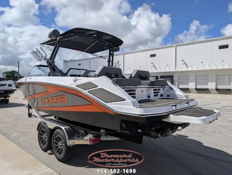 Slide: The Image of Scarab 235 LX Wake 2026 - 36