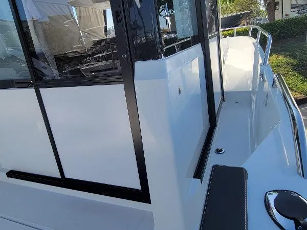 Slide: The Image of Jeanneau NC895 Sport 2023 - 8