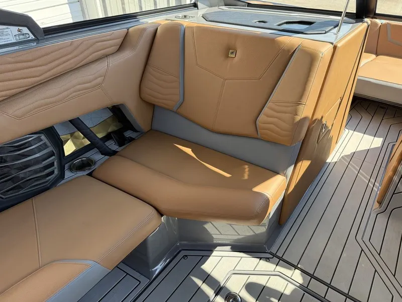 Slide: The Image of Nautique Super Air Nautique G23 2025 - 4