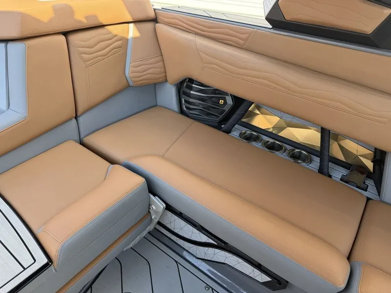 Slide: The Image of Nautique Super Air Nautique G23 2025 - 5