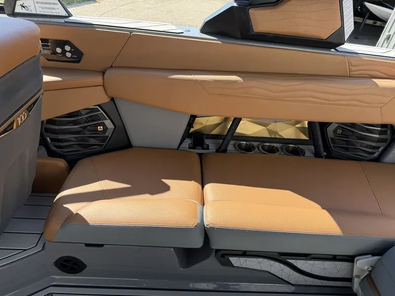 Slide: The Image of Nautique Super Air Nautique G23 2025 - 8