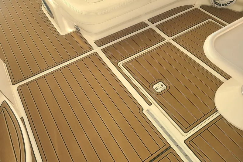 Slide: The Image of Teak-style deck flooring on 2001 Sea Ray Sundancer 460 yacht. - 15