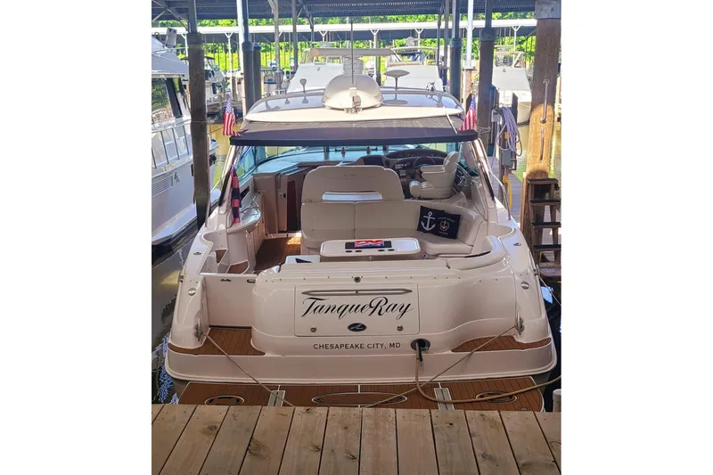 Slide: The Image of 2001 Sea Ray Sundancer 460 yacht docked in Chesapeake City marina. - 23