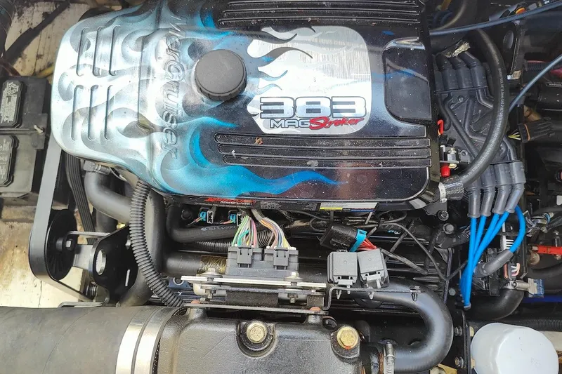 Slide: The Image of Engine of 2003 Cruisers Yachts 3470 Express with MerCruiser 383 Mag Stroker. - 30