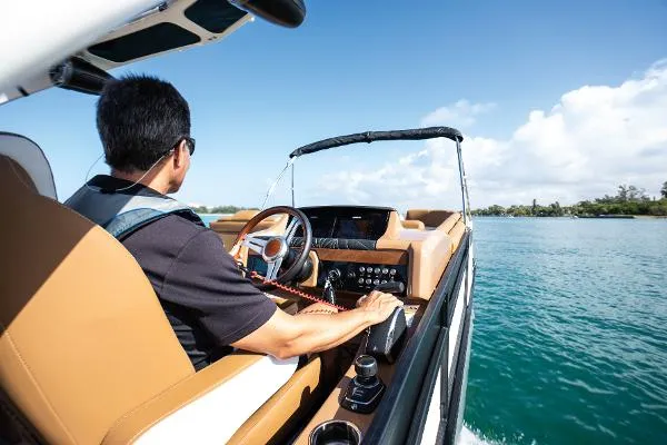 Slide: The Image of Harris 250 Grand Mariner 2023 - 10