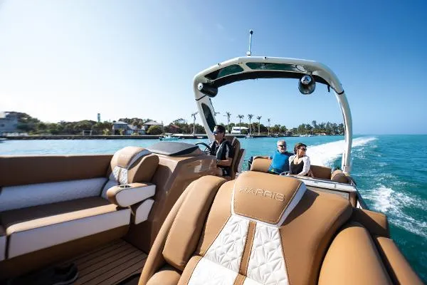 Slide: The Image of Harris 250 Grand Mariner 2023 - 8