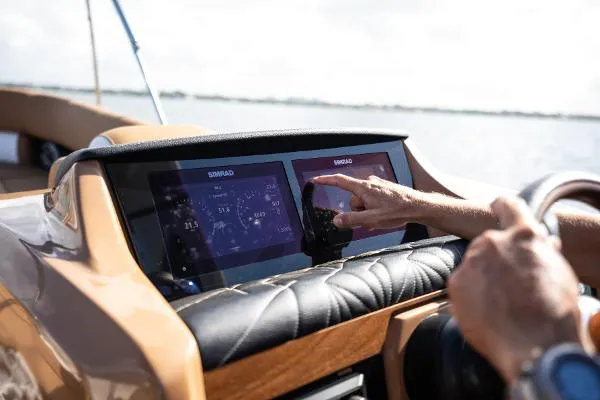 Slide: The Image of Harris 250 Grand Mariner 2023 - 9