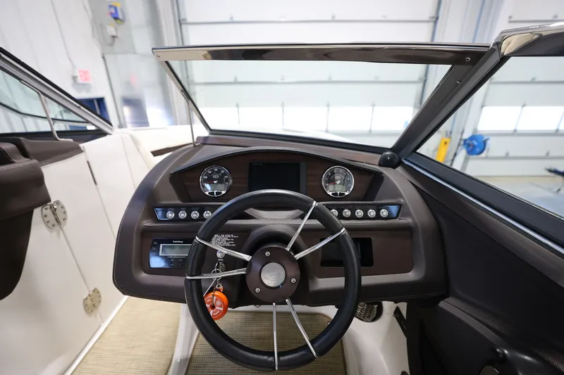 Slide: The Image of Cobalt R5 2015 - 12