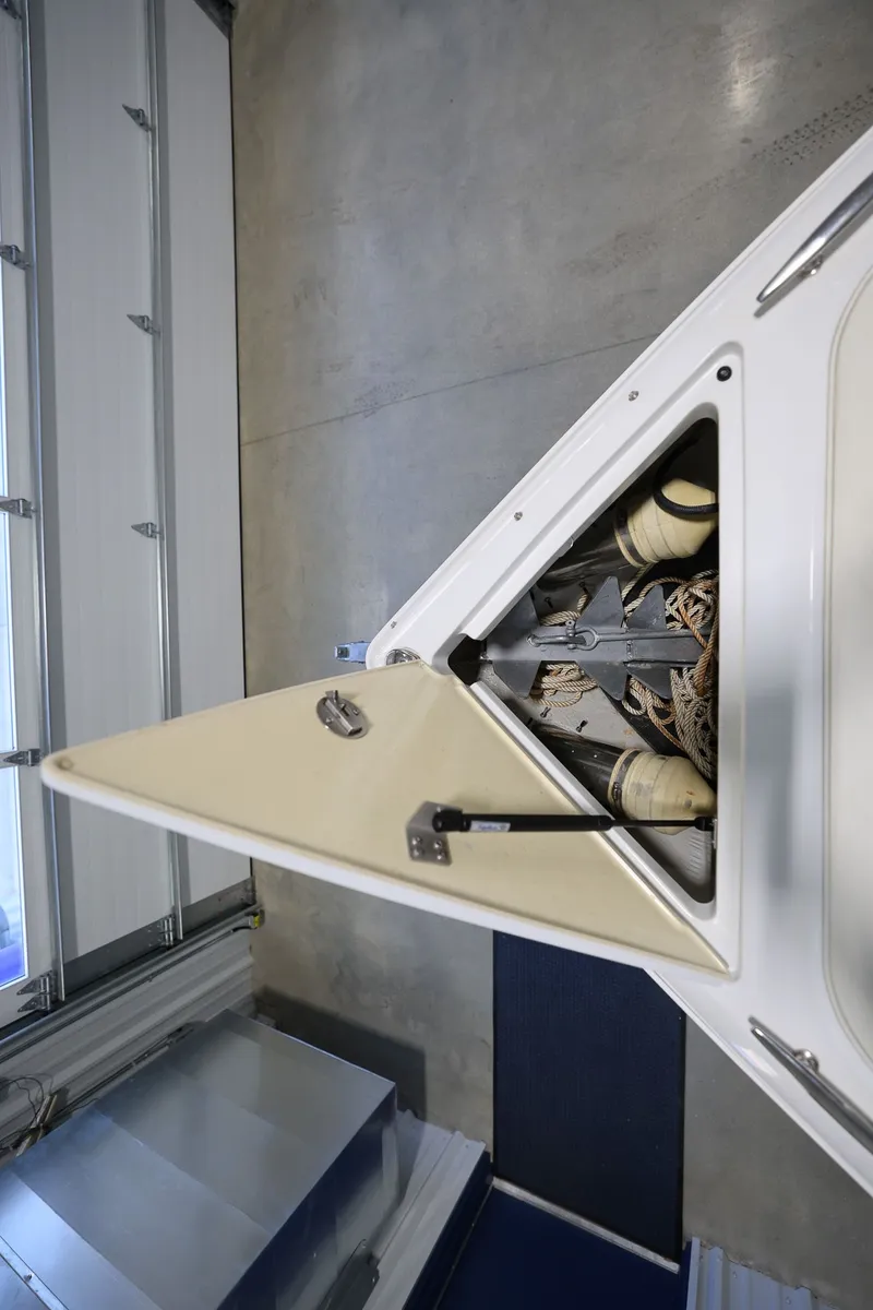 Slide: The Image of Cobalt R5 2015 - 17