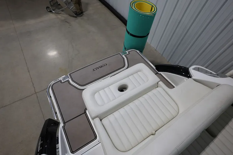 Slide: The Image of Cobalt R5 2015 - 22