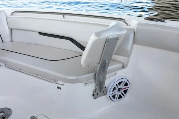 Slide: The Image of Wellcraft 242 Fisherman 2023 - 10