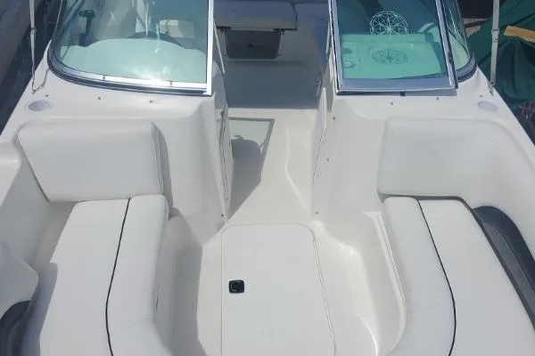 Slide: The Image of Hurricane 187 Sundeck Yamaha F115 2011 - 2