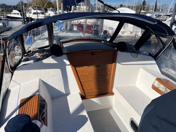 Slide: The Image of Catalina 42 1990 - 4