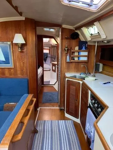 Slide: The Image of Catalina 42 1990 - 5