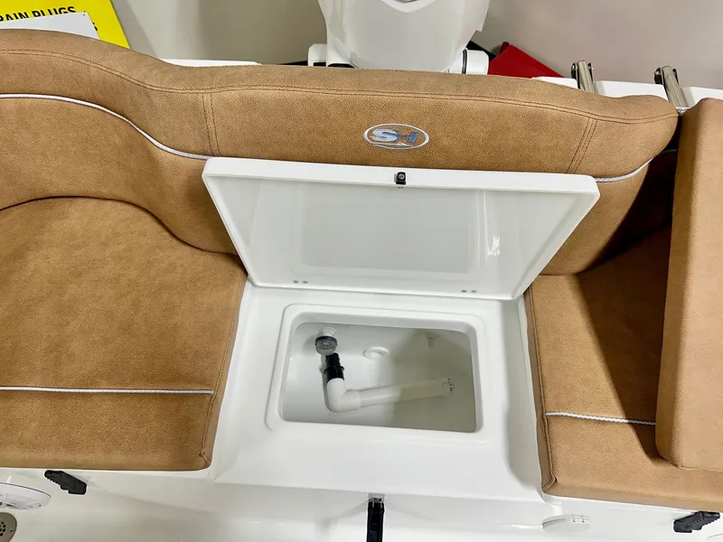 Slide: The Image of Sea Hunt Ultra 229 2026 - 25