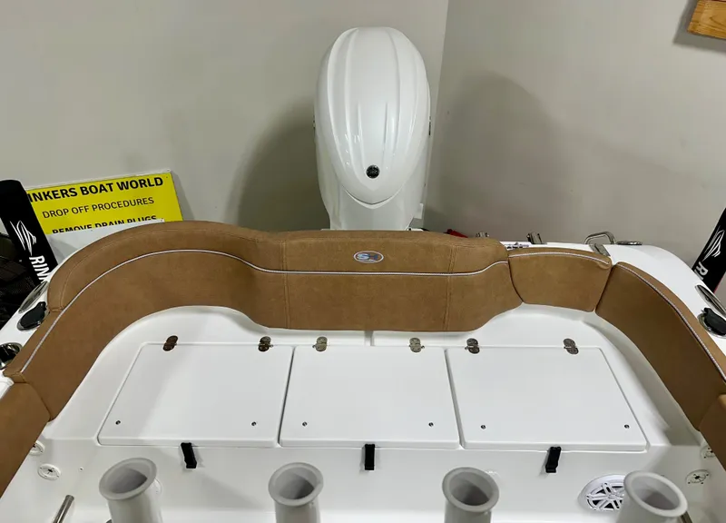 Slide: The Image of Sea Hunt Ultra 229 2026 - 26