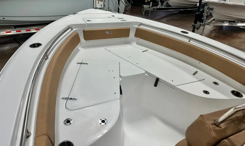 Slide: The Image of Sea Hunt Ultra 229 2026 - 8