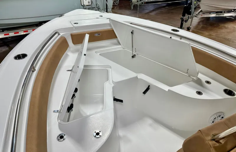 Slide: The Image of Sea Hunt Ultra 229 2026 - 9