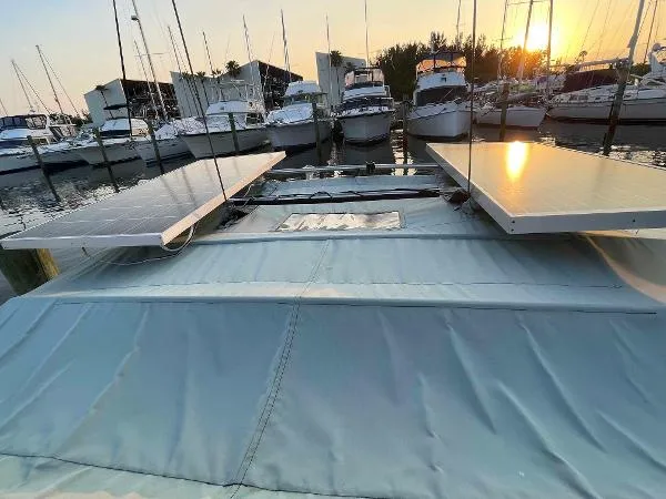 Slide: The Image of Catalina 36 MkII 1995 - 11