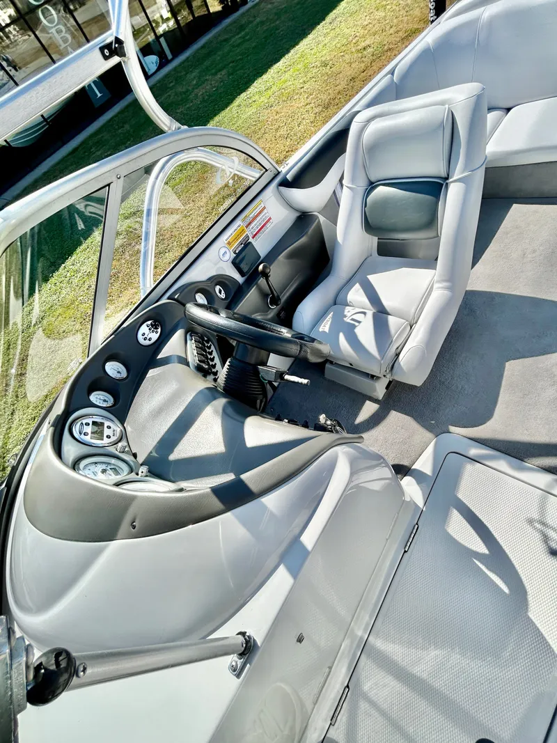 Slide: The Image of Moomba Mobius 2005 - 22