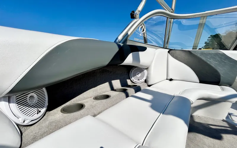 Slide: The Image of Moomba Mobius 2005 - 29