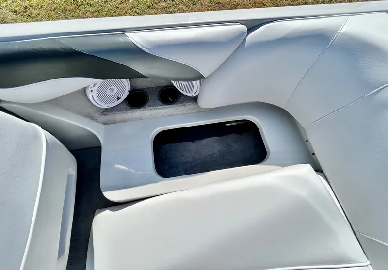 Slide: The Image of Moomba Mobius 2005 - 34