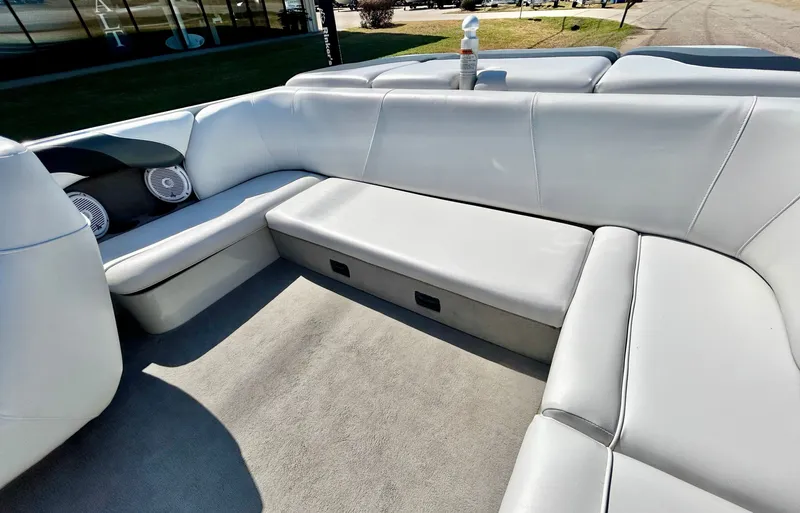 Slide: The Image of Moomba Mobius 2005 - 36