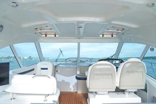 Slide: The Image of Sea Ray 48 Sundancer 2005 - 11