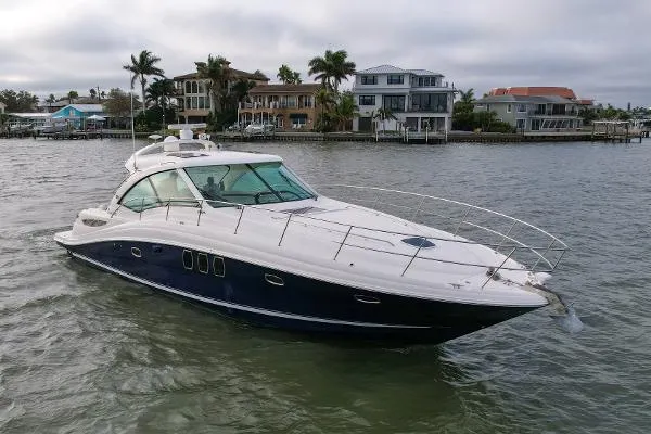 Slide: The Image of Sea Ray 48 Sundancer 2005 - 3