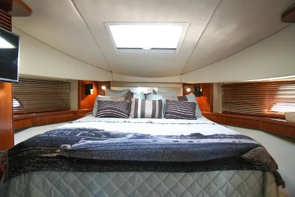 Slide: The Image of Sea Ray 48 Sundancer 2005 - 7