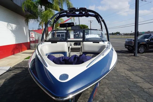 Slide: The Image of Malibu Wakesetter 23 LSV 2007 - 29