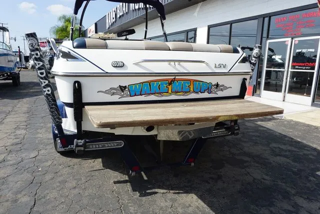 Slide: The Image of Malibu Wakesetter 23 LSV 2007 - 5