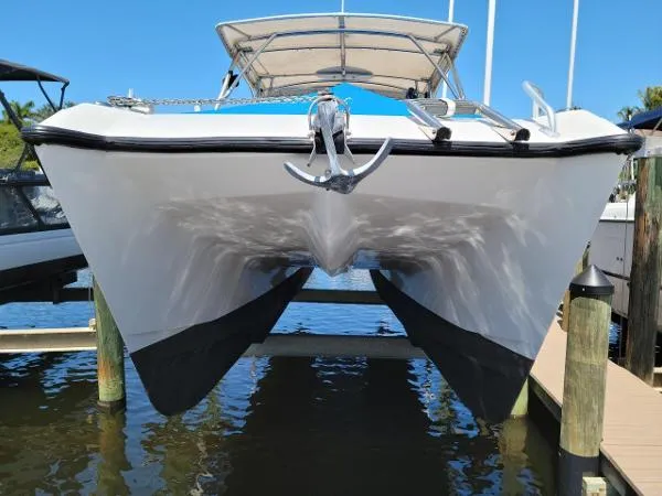 Slide: The Image of Glacier Bay 2640 Renegade 2005 - 1