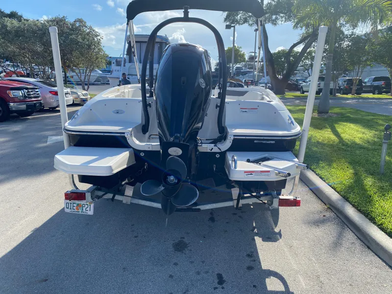Slide: The Image of Bayliner Element XL 2021 - 2
