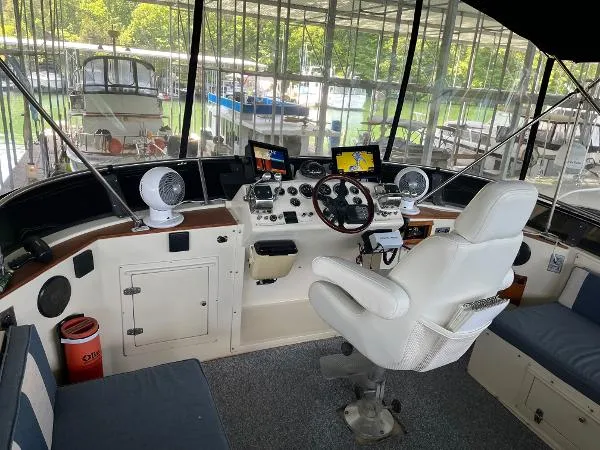 Slide: The Image of Californian 48 Motor Yacht 1986 - 2