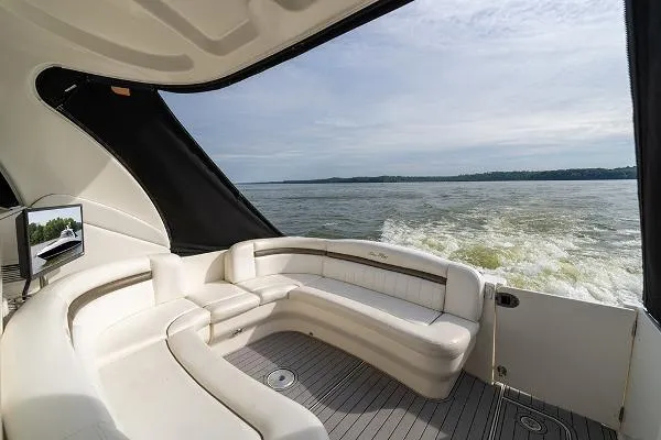 Slide: The Image of Sea Ray 40 Sundancer 2007 - 8