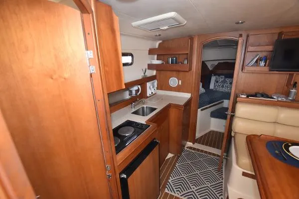 Slide: The Image of Mainship RUMRUNNER II 2004 - 11