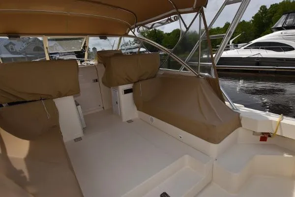 Slide: The Image of Mainship RUMRUNNER II 2004 - 3